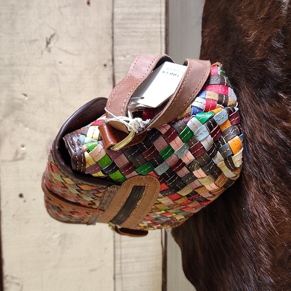 Genuine Leather Multicolor Woven Women's Crossbody Bag - Picture 5 of 9